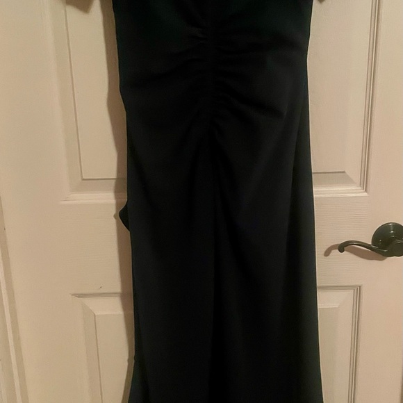 Women's Off-The-Shoulder Scuba Crepe Midi Dress - Picture 8 of 9